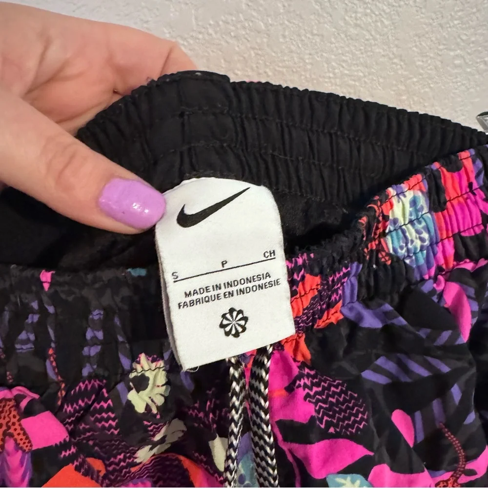 Nike Men's‎ Electric Floral 5